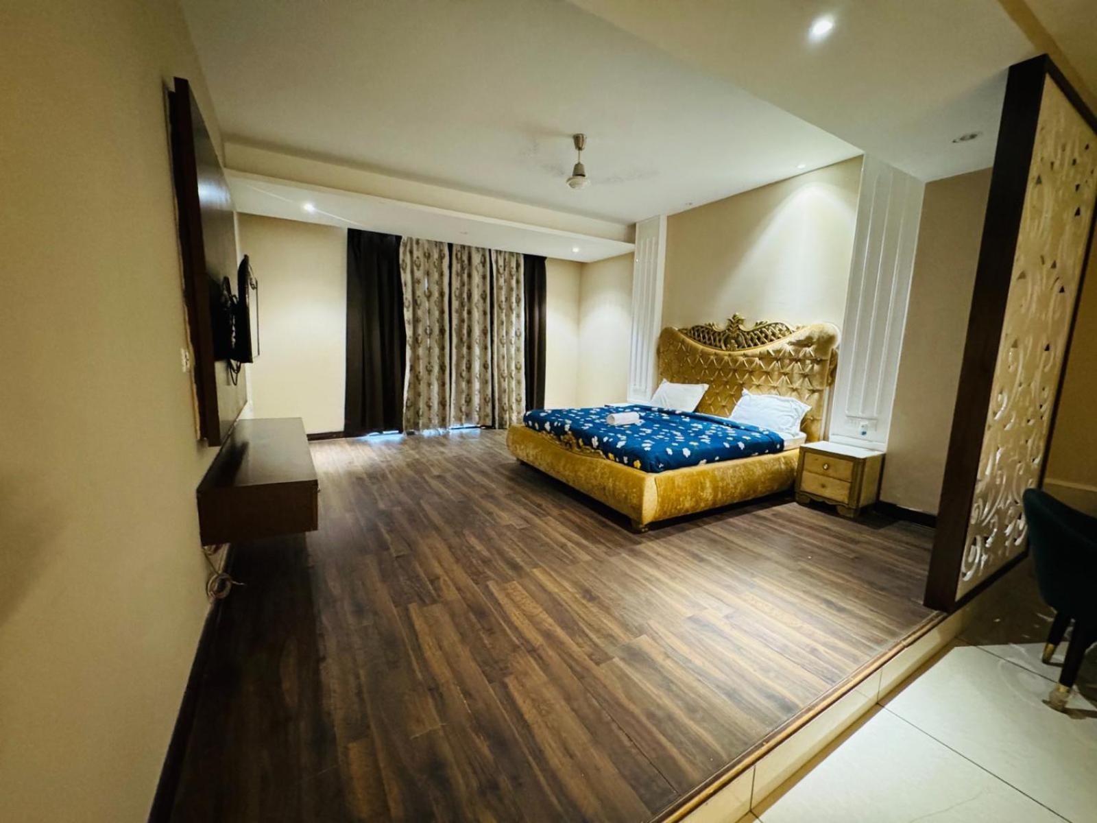 The Pearl Hotel Sirsa Luaran gambar
